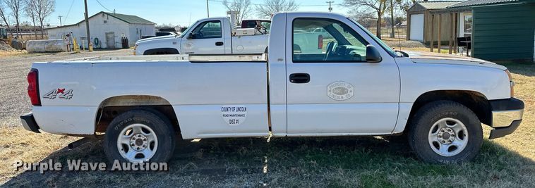 image for item LK9603 2004 Chevrolet Silverado 1500  pickup truck