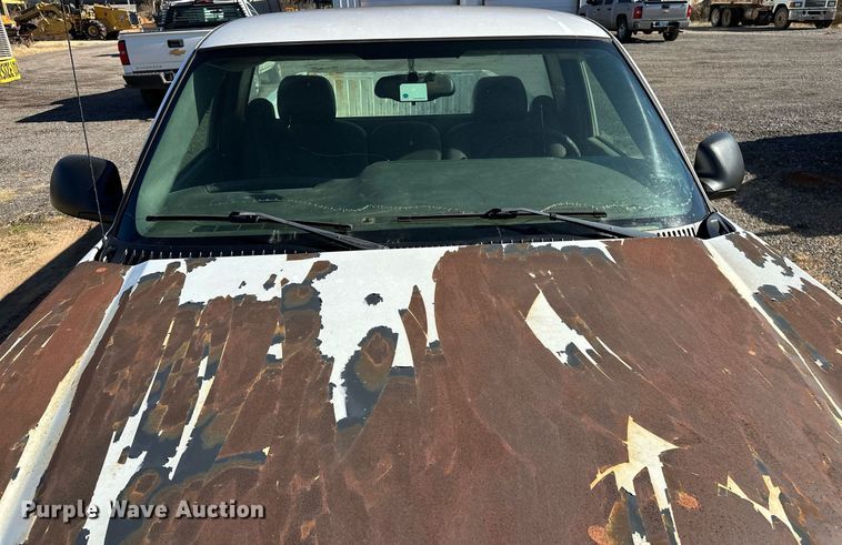 image for item LK9603 2004 Chevrolet Silverado 1500  pickup truck