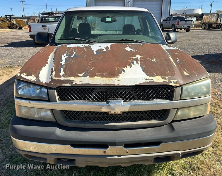 image for item LK9603 2004 Chevrolet Silverado 1500  pickup truck