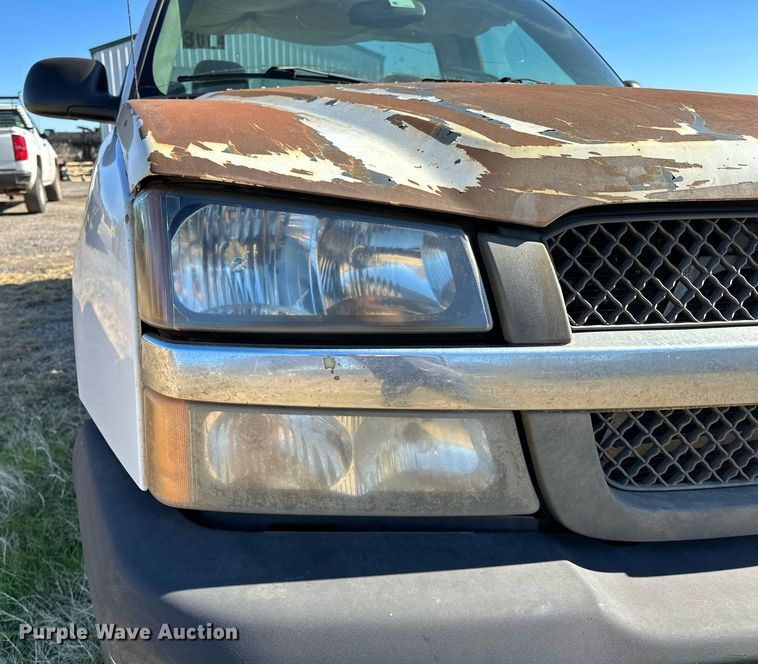 image for item LK9603 2004 Chevrolet Silverado 1500  pickup truck