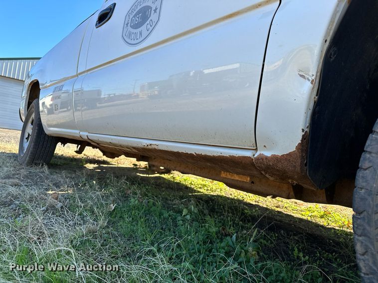 image for item LK9603 2004 Chevrolet Silverado 1500  pickup truck