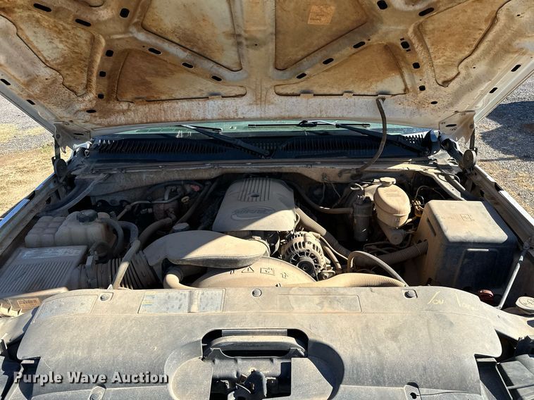 image for item LK9603 2004 Chevrolet Silverado 1500  pickup truck