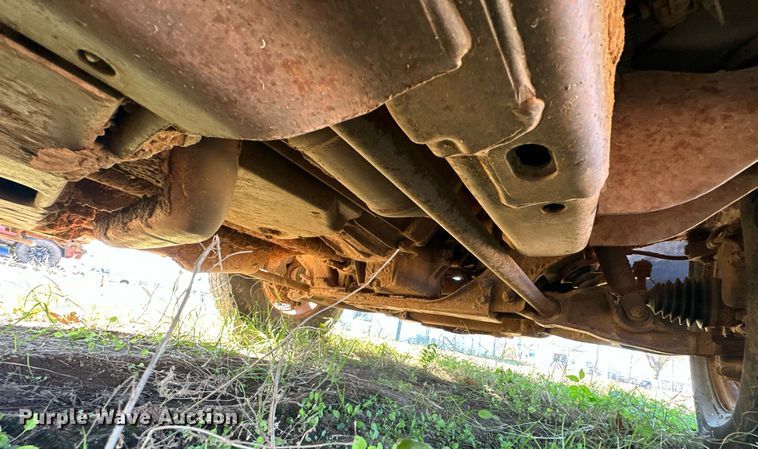 image for item LK9603 2004 Chevrolet Silverado 1500  pickup truck