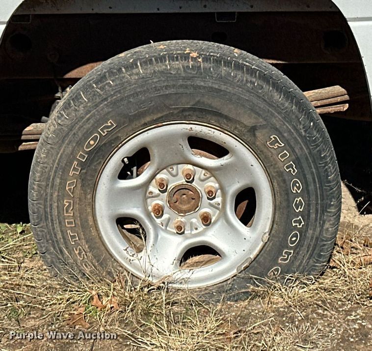 image for item LK9603 2004 Chevrolet Silverado 1500  pickup truck