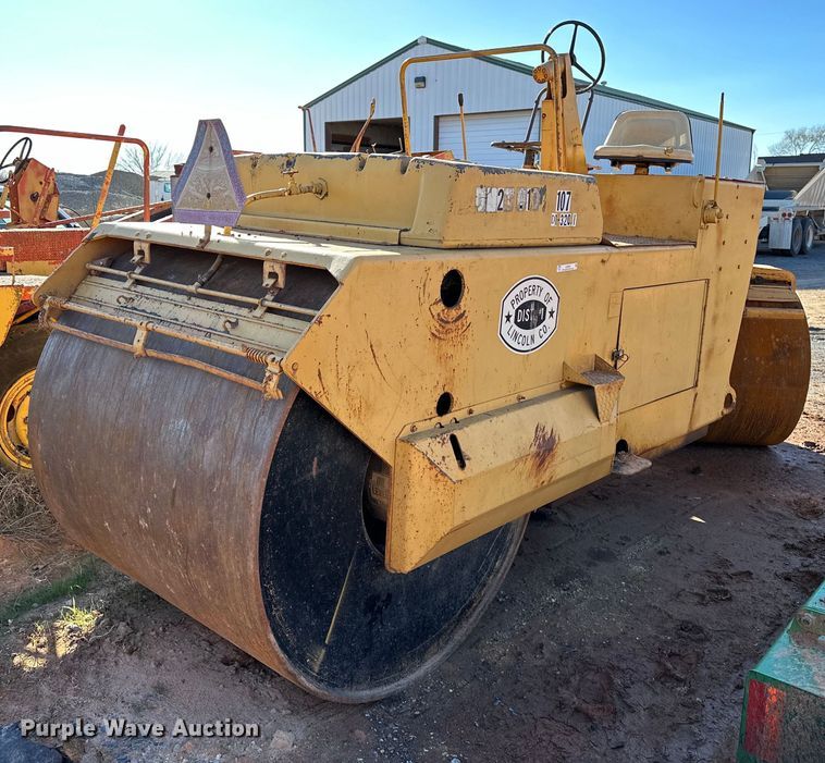 image for item LK9604 1984 Galion S8-12A  double drum roller