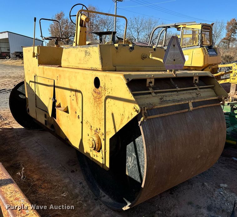 image for item LK9604 1984 Galion S8-12A  double drum roller