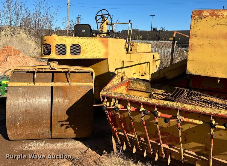 image for item LK9604 1984 Galion S8-12A  double drum roller