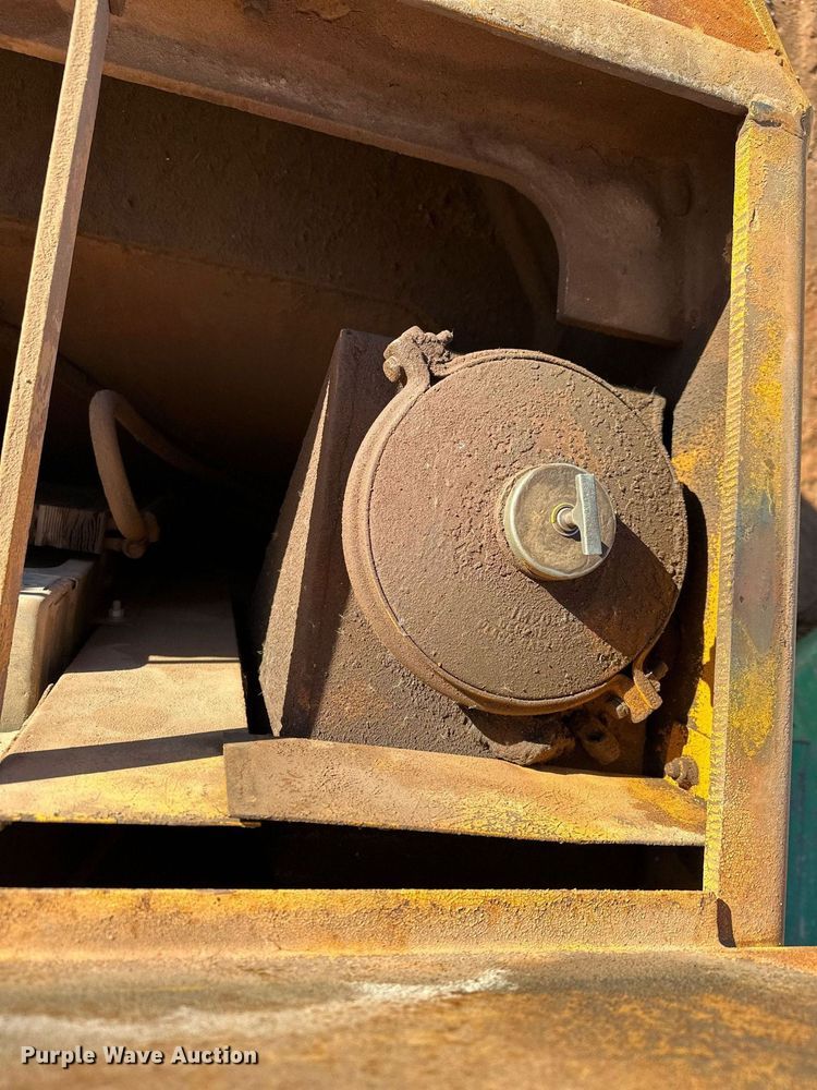 image for item LK9604 1984 Galion S8-12A  double drum roller