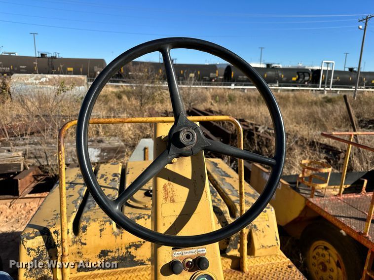 image for item LK9604 1984 Galion S8-12A  double drum roller