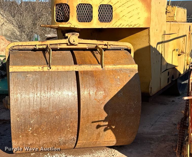 image for item LK9604 1984 Galion S8-12A  double drum roller