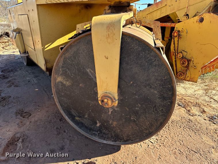 image for item LK9604 1984 Galion S8-12A  double drum roller