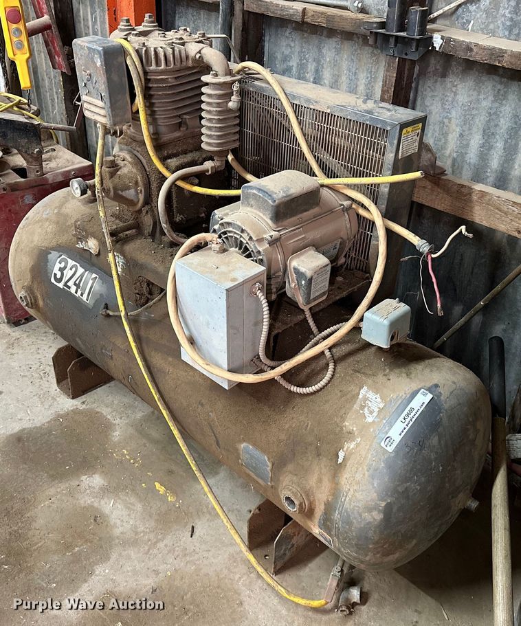 image for item LK9605 1996 NATL BD 021-0023  air compressor