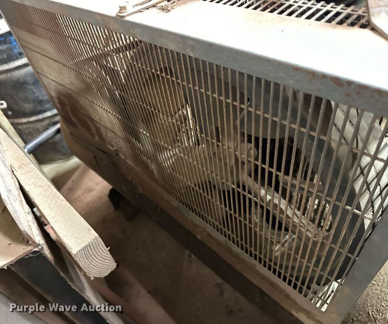 image for item LK9605 1996 NATL BD 021-0023  air compressor