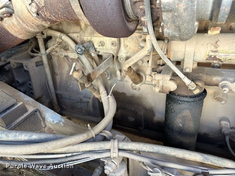 image for item LK9607 1991 White GMC  semi truck