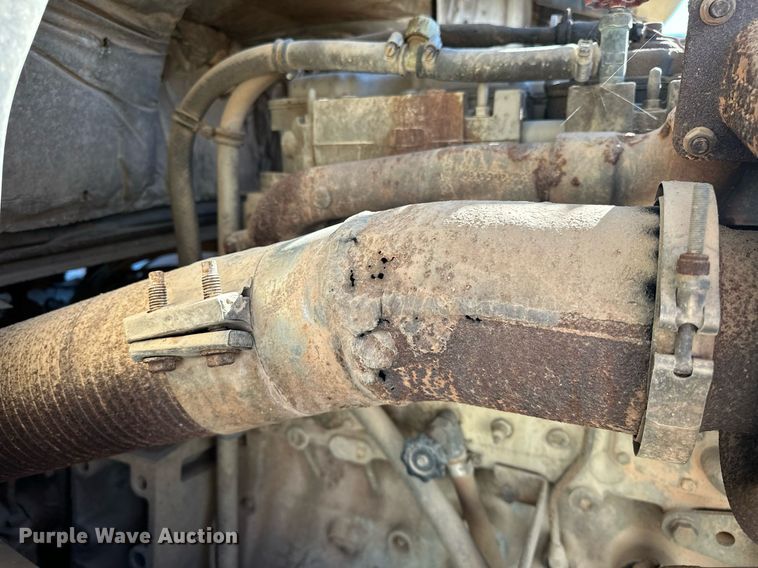 image for item LK9607 1991 White GMC  semi truck