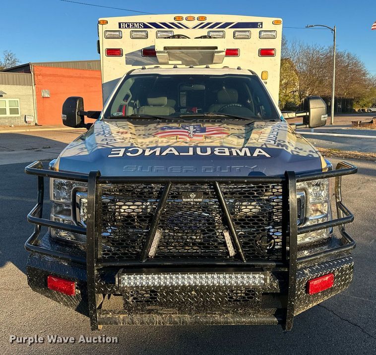 image for item LK9608 2020 Ford F350 Super Duty  ambulance
