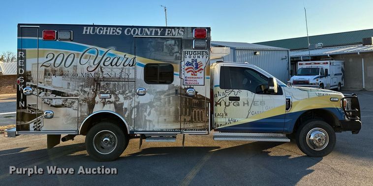 image for item LK9608 2020 Ford F350 Super Duty  ambulance
