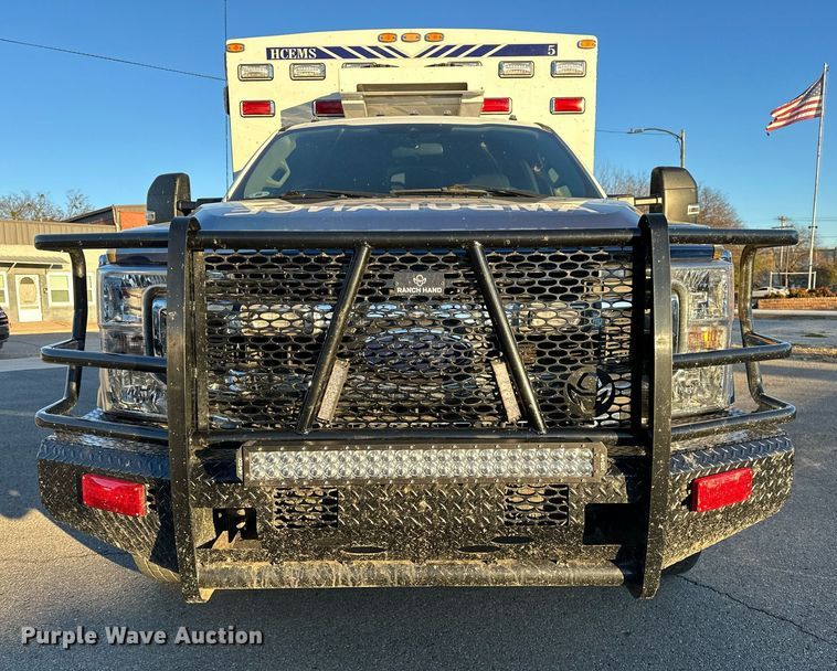 image for item LK9608 2020 Ford F350 Super Duty  ambulance