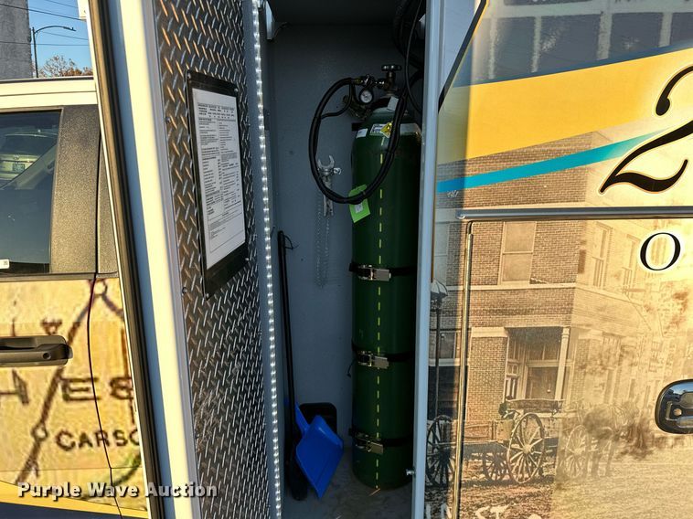 image for item LK9608 2020 Ford F350 Super Duty  ambulance