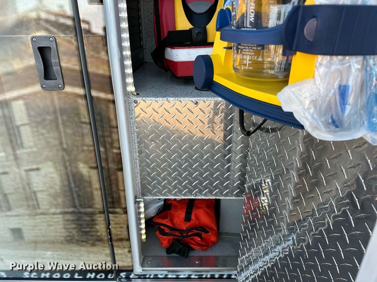 image for item LK9608 2020 Ford F350 Super Duty  ambulance