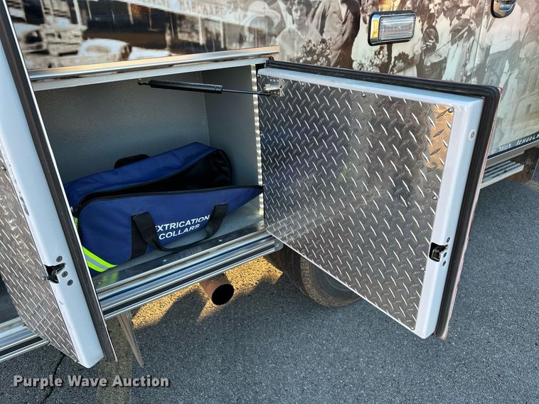 image for item LK9608 2020 Ford F350 Super Duty  ambulance