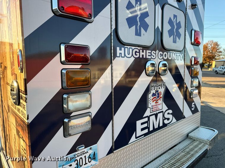 image for item LK9608 2020 Ford F350 Super Duty  ambulance