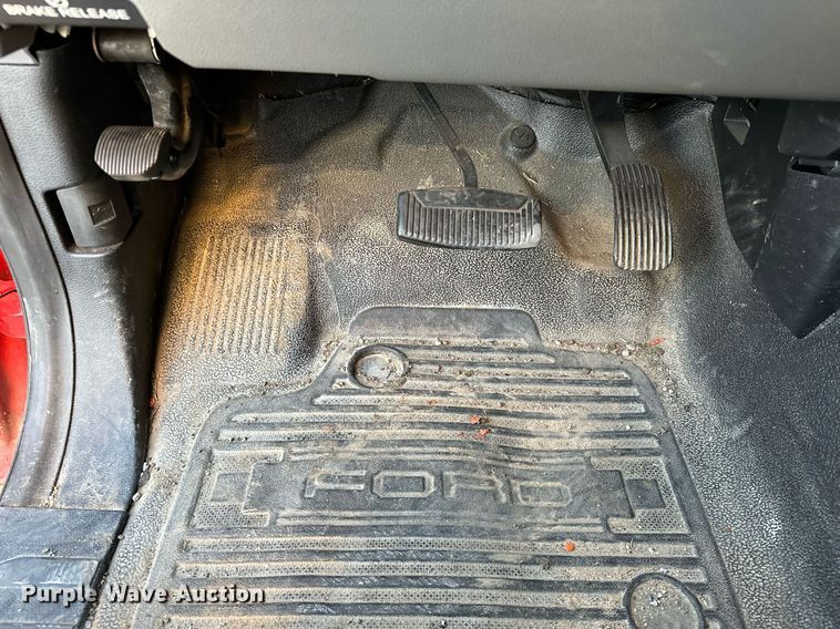 image for item LK9608 2020 Ford F350 Super Duty  ambulance