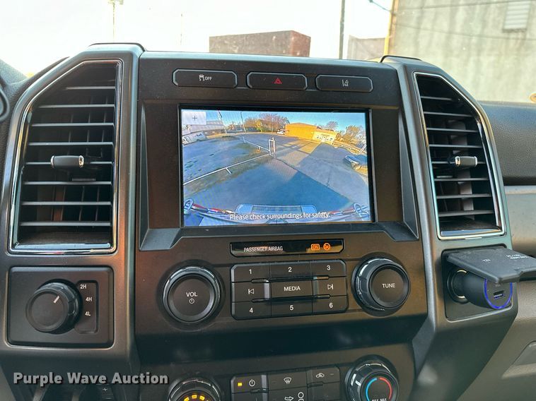 image for item LK9608 2020 Ford F350 Super Duty  ambulance