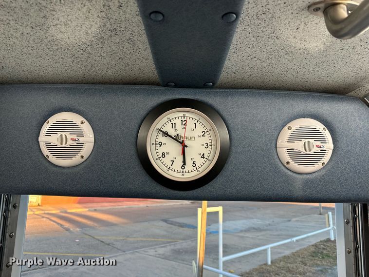 image for item LK9608 2020 Ford F350 Super Duty  ambulance