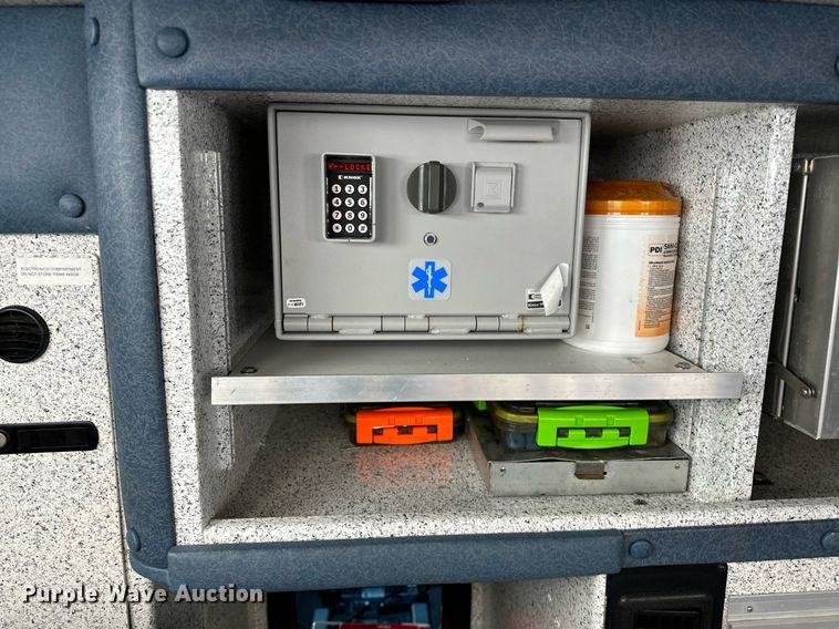 image for item LK9608 2020 Ford F350 Super Duty  ambulance