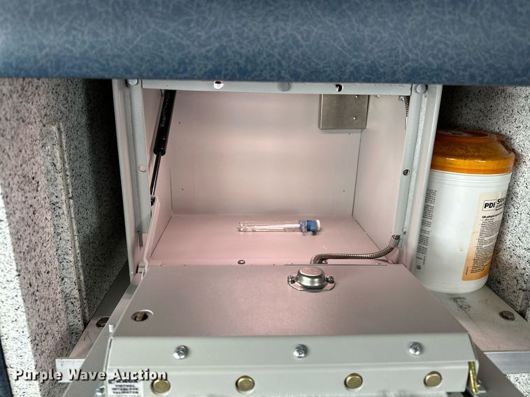 image for item LK9608 2020 Ford F350 Super Duty  ambulance