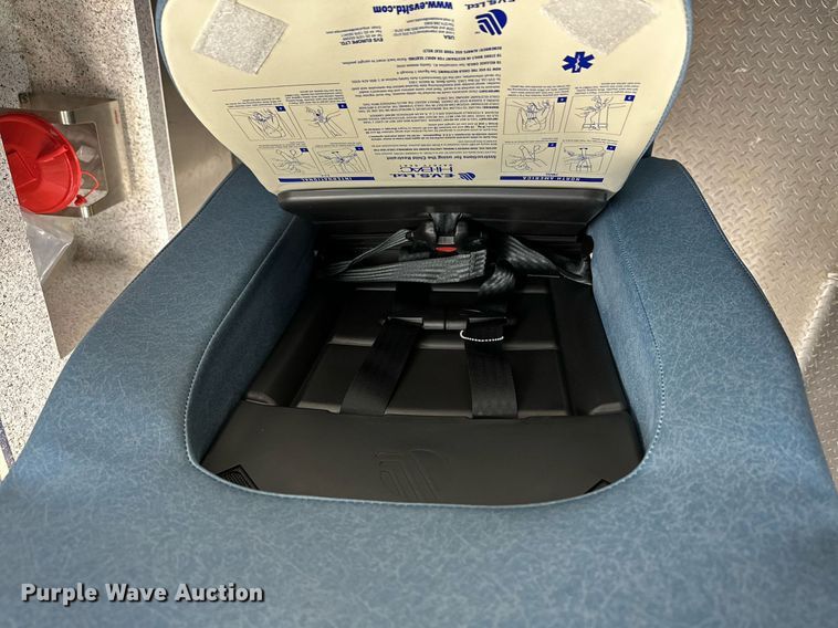 image for item LK9608 2020 Ford F350 Super Duty  ambulance