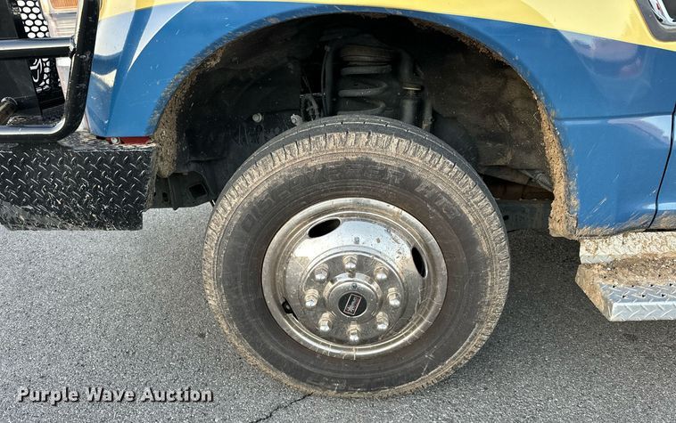 image for item LK9608 2020 Ford F350 Super Duty  ambulance