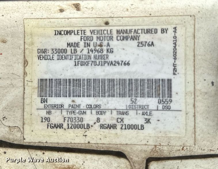 image for item LK9609 1993 Ford F700  oil distributor truck