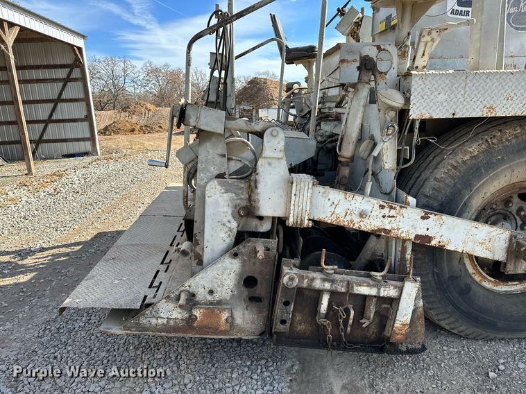 image for item LK9610 Cedarapids CR431  paver