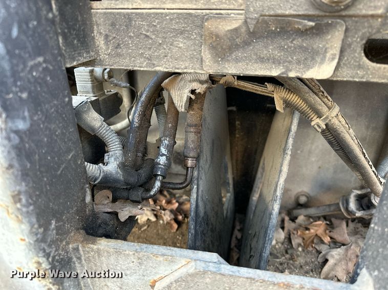 image for item LK9610 Cedarapids CR431  paver