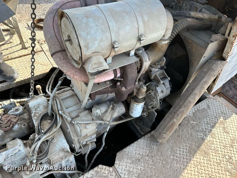 image for item LK9610 Cedarapids CR431  paver