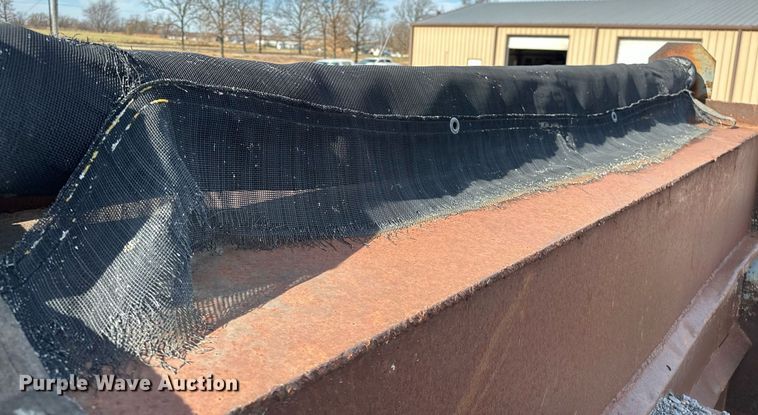 image for item LK9611 1990 International 9300  dump truck