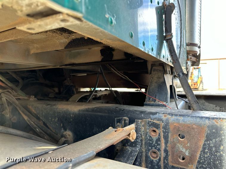 image for item LK9611 1990 International 9300  dump truck