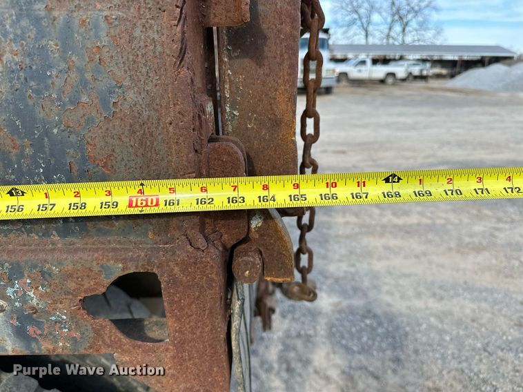 image for item LK9611 1990 International 9300  dump truck