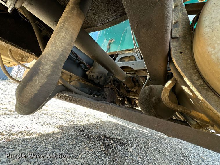 image for item LK9611 1990 International 9300  dump truck