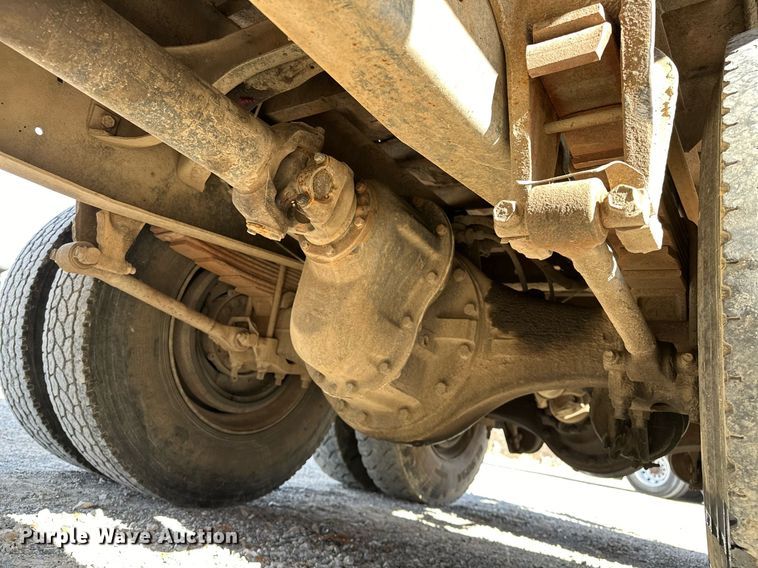 image for item LK9611 1990 International 9300  dump truck