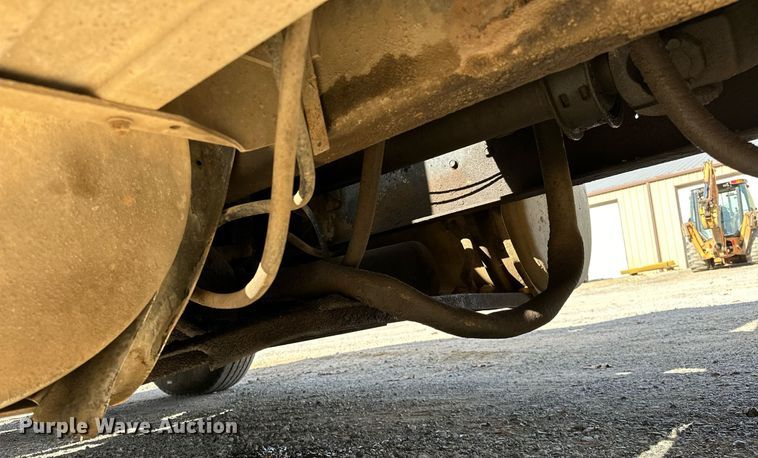 image for item LK9611 1990 International 9300  dump truck