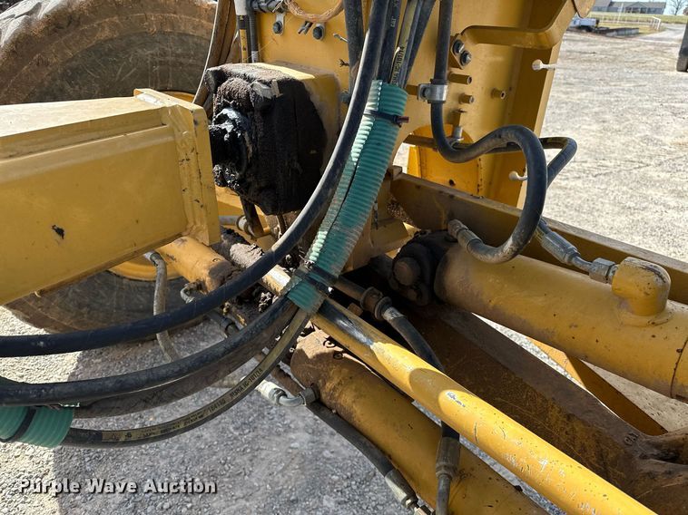 image for item LK9612 2012 Caterpillar 120M2  motor grader