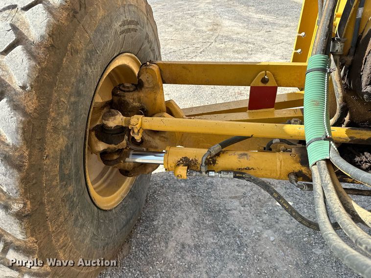 image for item LK9612 2012 Caterpillar 120M2  motor grader