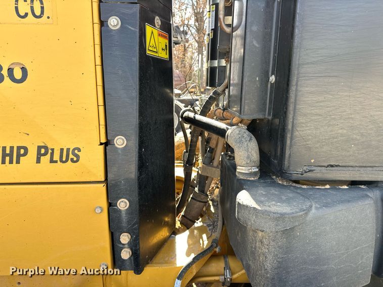 image for item LK9612 2012 Caterpillar 120M2  motor grader