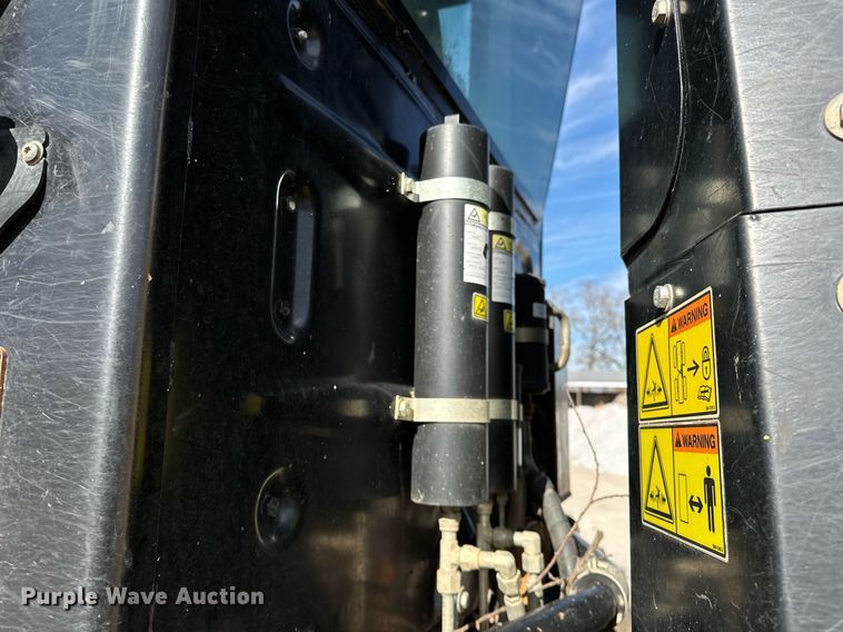 image for item LK9612 2012 Caterpillar 120M2  motor grader