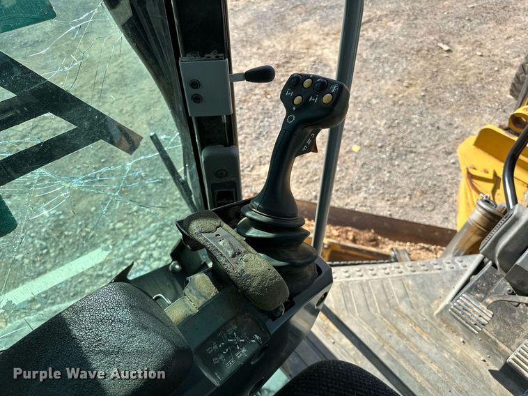 image for item LK9612 2012 Caterpillar 120M2  motor grader