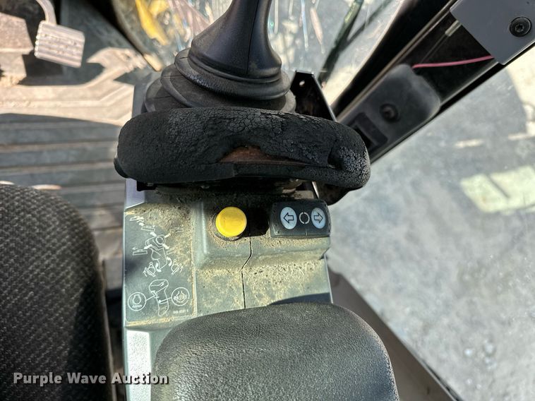 image for item LK9612 2012 Caterpillar 120M2  motor grader