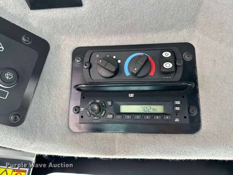 image for item LK9612 2012 Caterpillar 120M2  motor grader